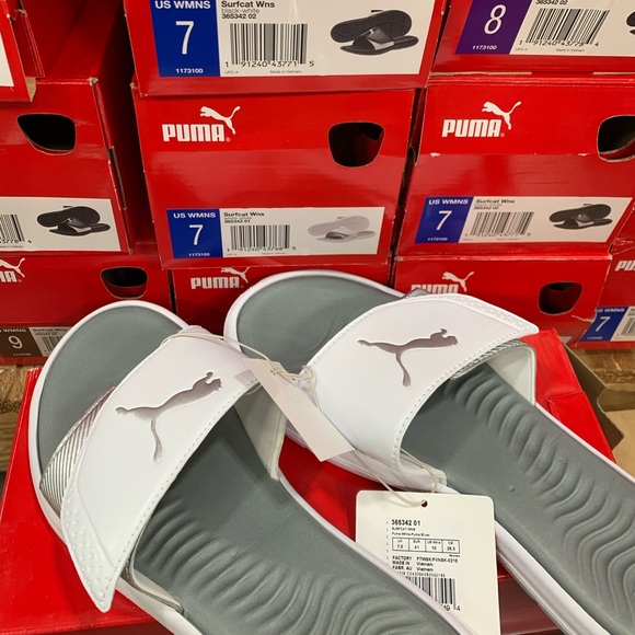 PUMA Women’s Slides Sizes 7, 8, 9, 10 - Picture 4 of 7